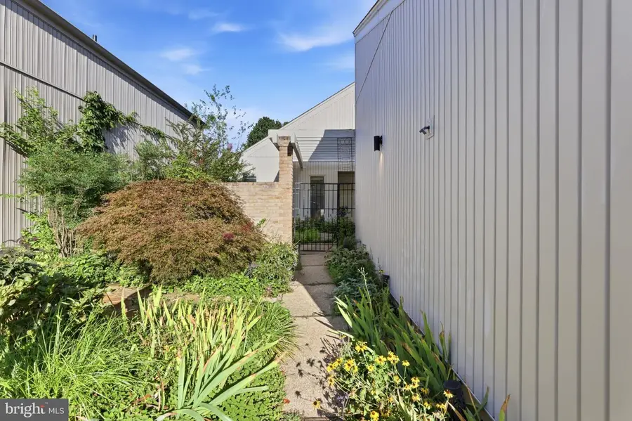 19108 Rhodes Way, Montgomery Village, MD 20886 - #3