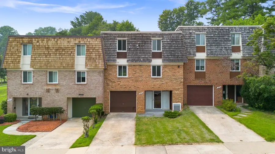 19112 Capehart Dr, Gaithersburg, MD 20886 - #2