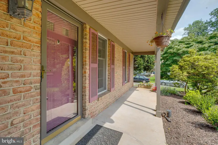9326 Edgewood Ct, Gaithersburg, MD 20877 - #3