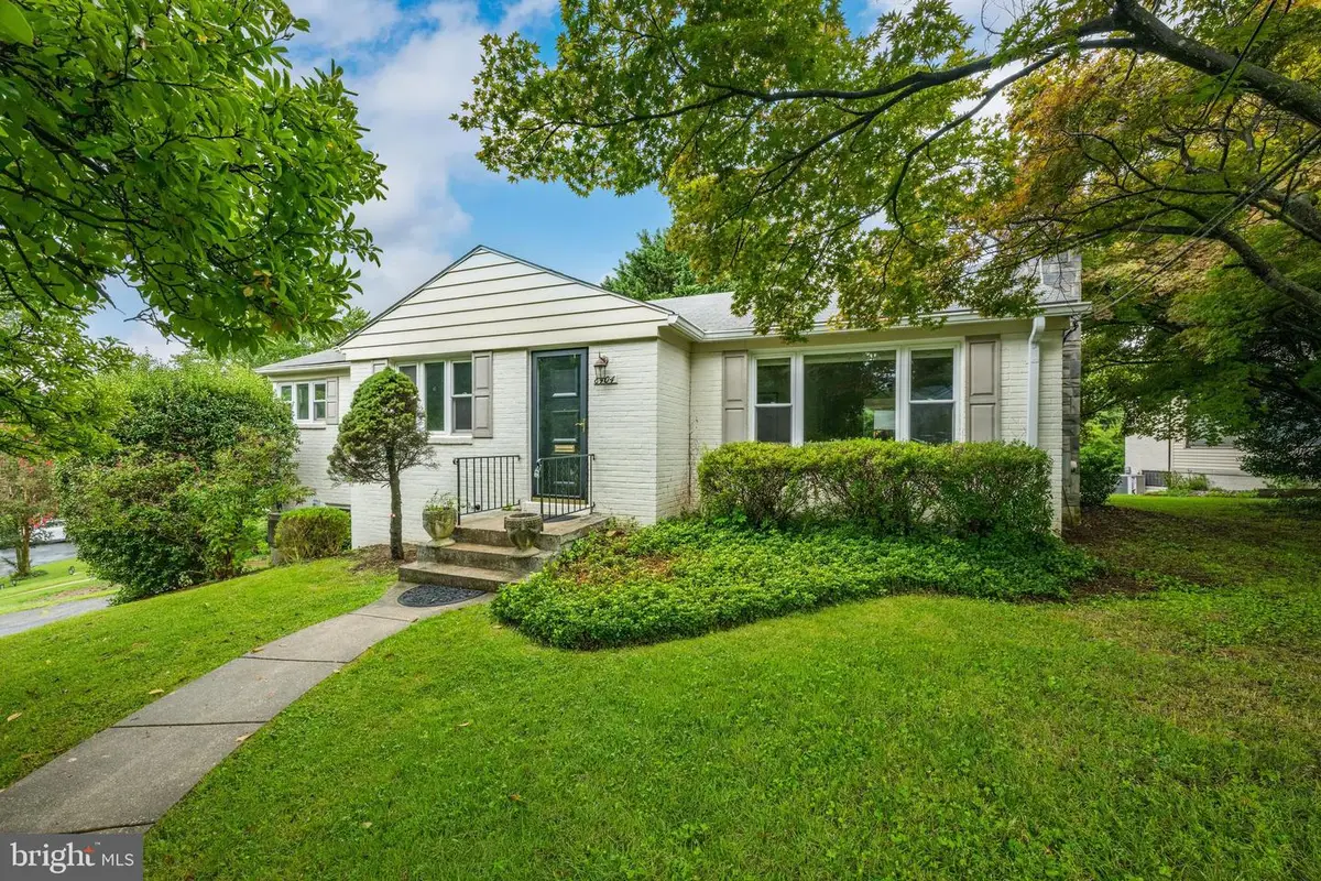 8404 Farrell Dr, Chevy Chase, MD 20815 - #1