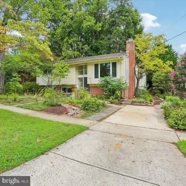 6511 Callander Dr, BETHESDA, MD 20817