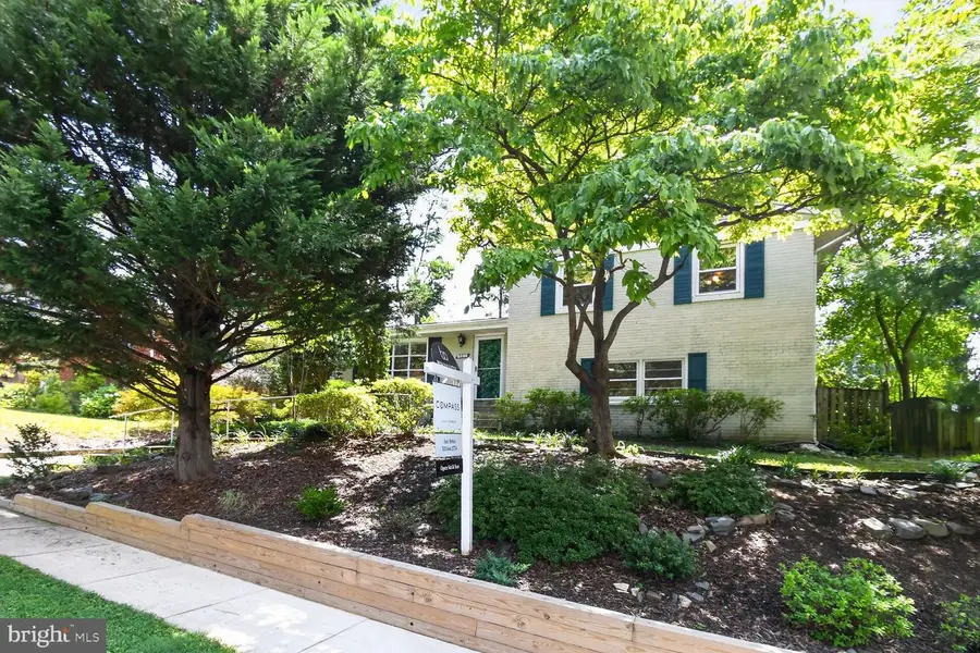 8511 Freyman Dr, Chevy Chase, MD 20815 - #2