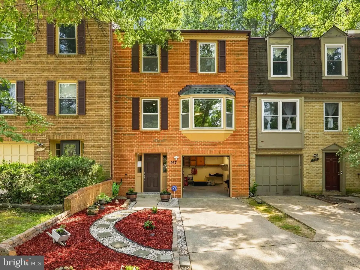 937 Wild Forest Dr, Gaithersburg, MD 20879 - #1