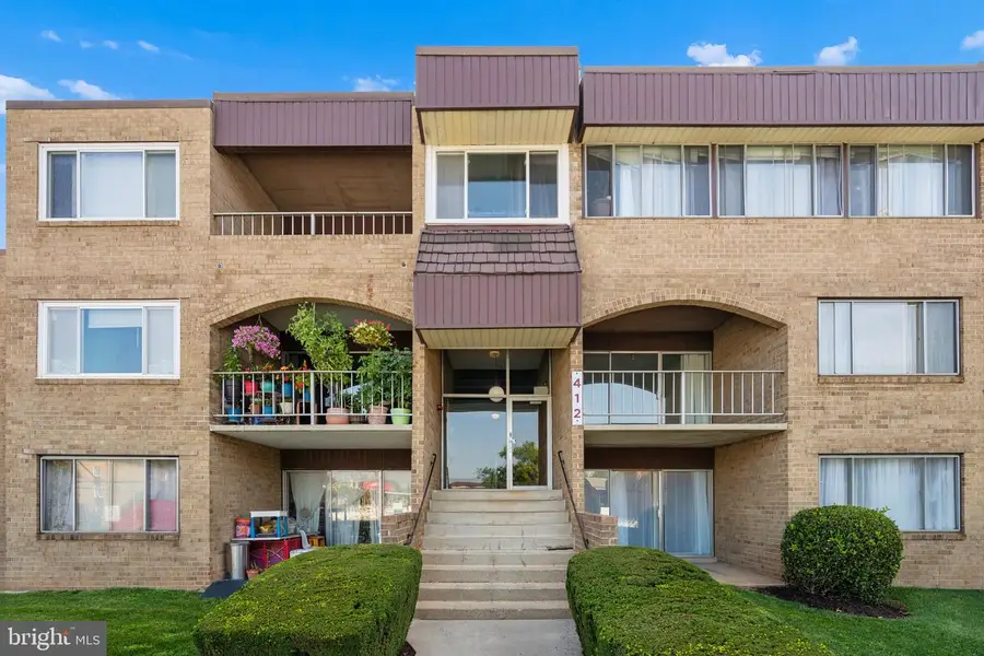 412 Girard St #204, Gaithersburg, MD 20877 - #2
