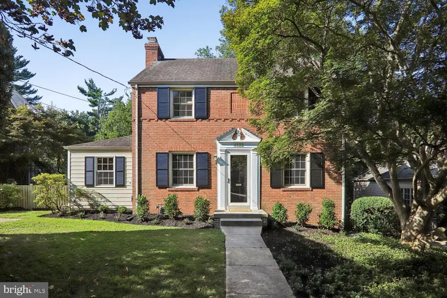 4622 Woodfield Rd, Bethesda, MD 20814 - #2