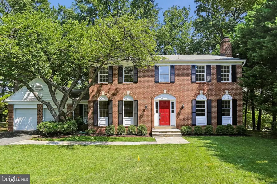 5705 Sugarbush Ln, Rockville, MD 20852 - #3