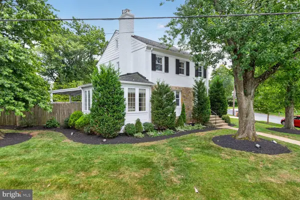 201 E Indian Spring Dr, SILVER SPRING, MD 20901