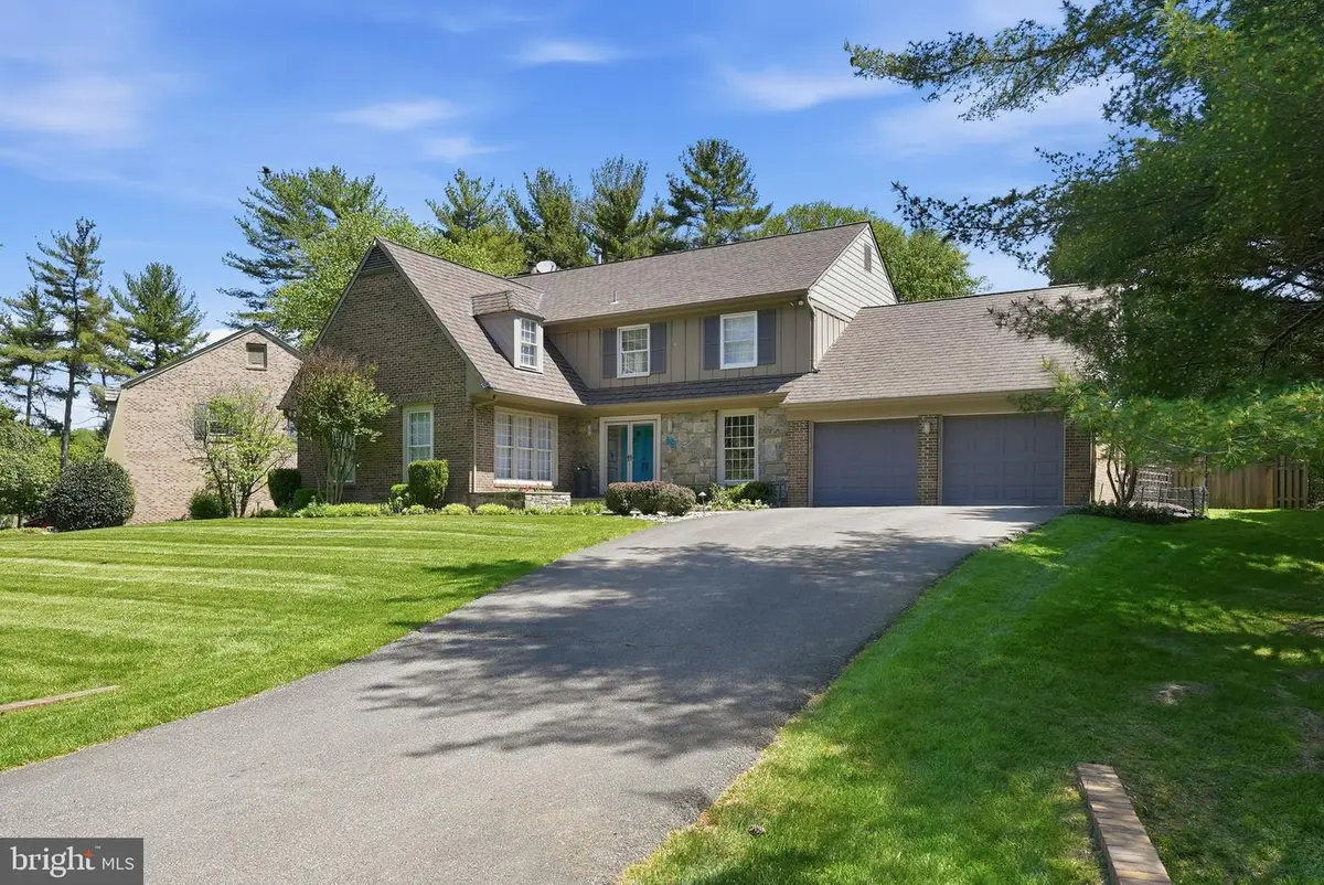 7556 Pepperell Dr, Bethesda, MD 20817 - #1