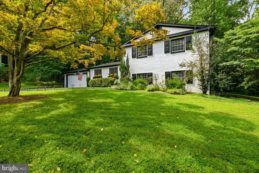 8906 Transue Dr, Bethesda, MD 20817 - #2