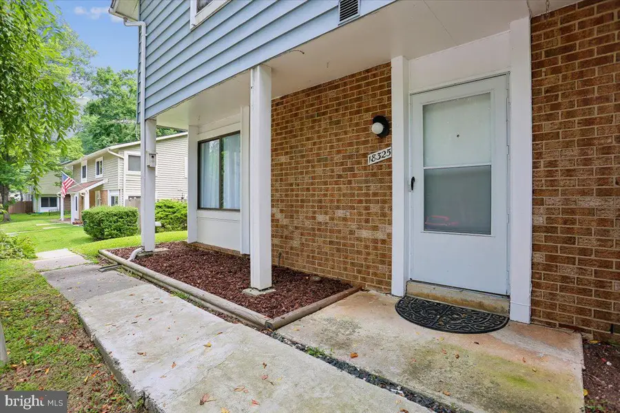 18325 Allspice Dr, Germantown, MD 20874 - #3