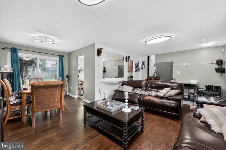 13620 Grenoble Dr, Rockville, MD 20853 - #2
