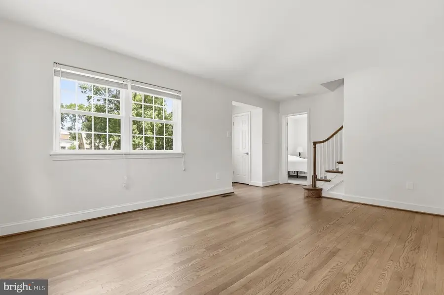 801 Patton Dr, Silver Spring, MD 20901 - #2