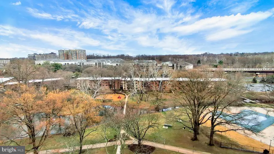 10201 Grosvenor Pl #1016, Rockville, MD 20852 - #3