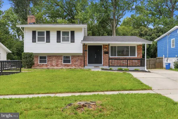 5014 Macon Rd, ROCKVILLE, MD 20852