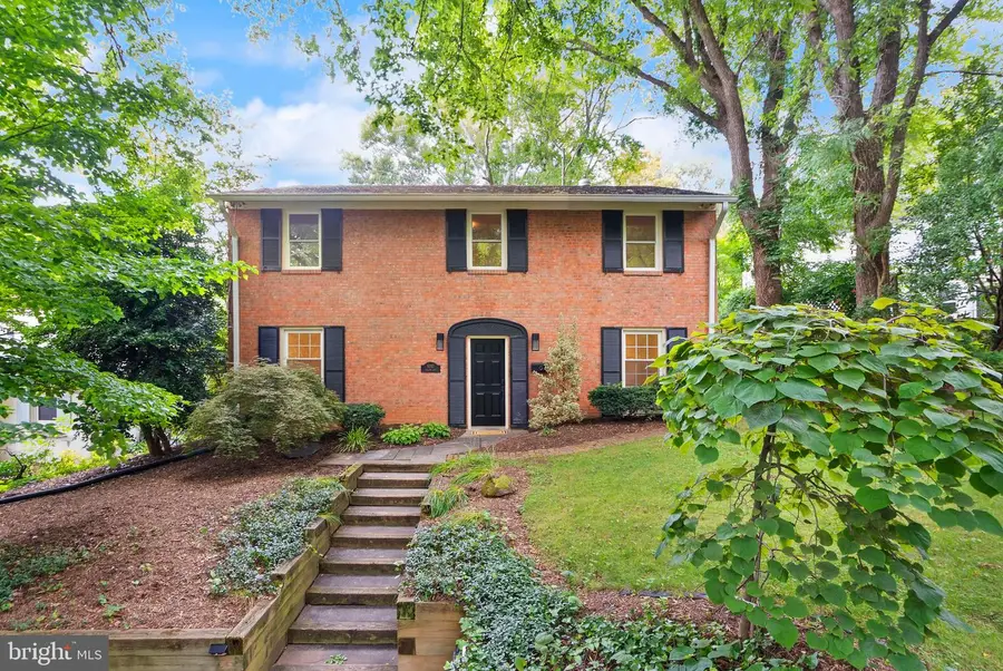 6010 Benalder Dr, Bethesda, MD 20816 - #3