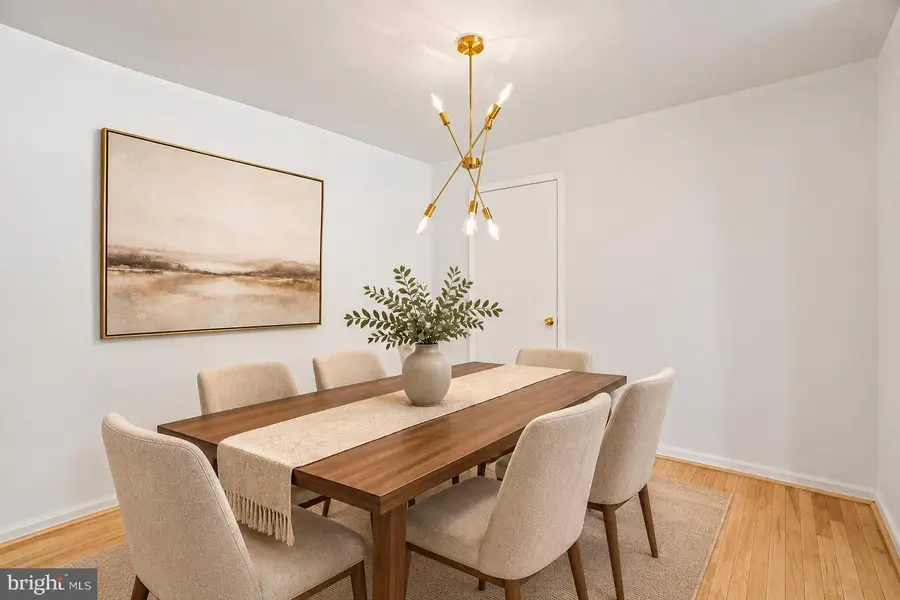 180 Talbott St #104, Rockville, MD 20852 - #3