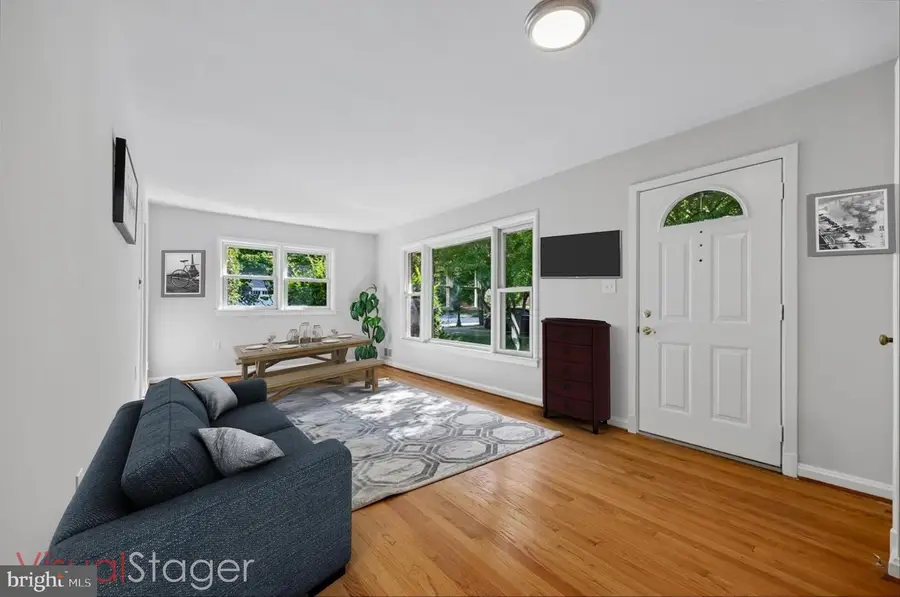 4509 Strathmore Ave, Garrett Park, MD 20896 - #3