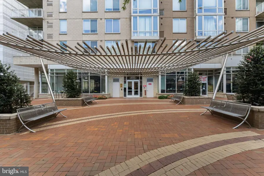 930 Wayne Ave #610, Silver Spring, MD 20910 - #2