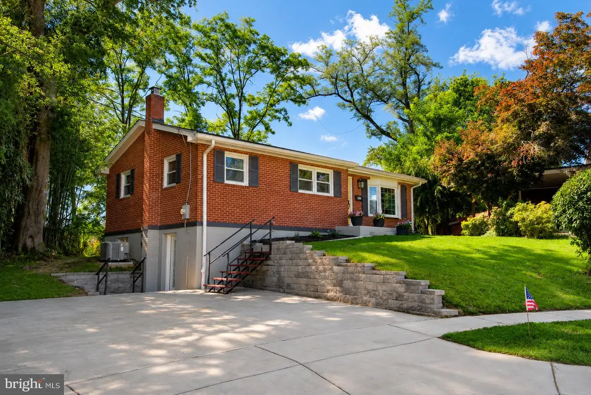 8808 Leonard Dr, Silver Spring, MD 20910 - #1