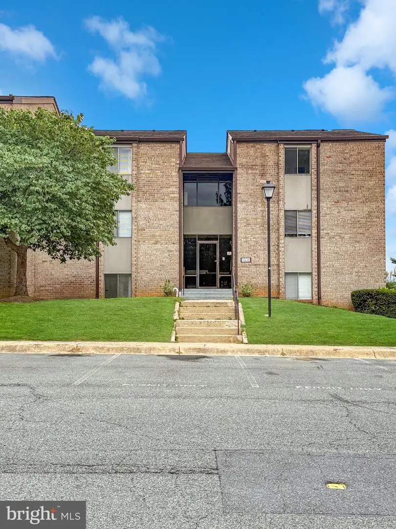 18901 Smoothstone Way #i-6, Montgomery Village, MD 20886 - #1