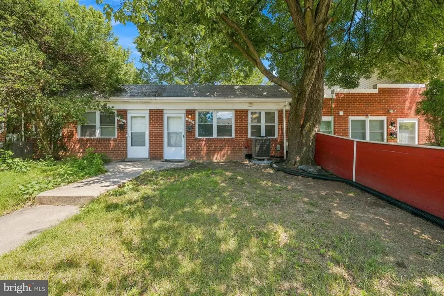 205 N Adams St, Rockville, MD 20850 - #2