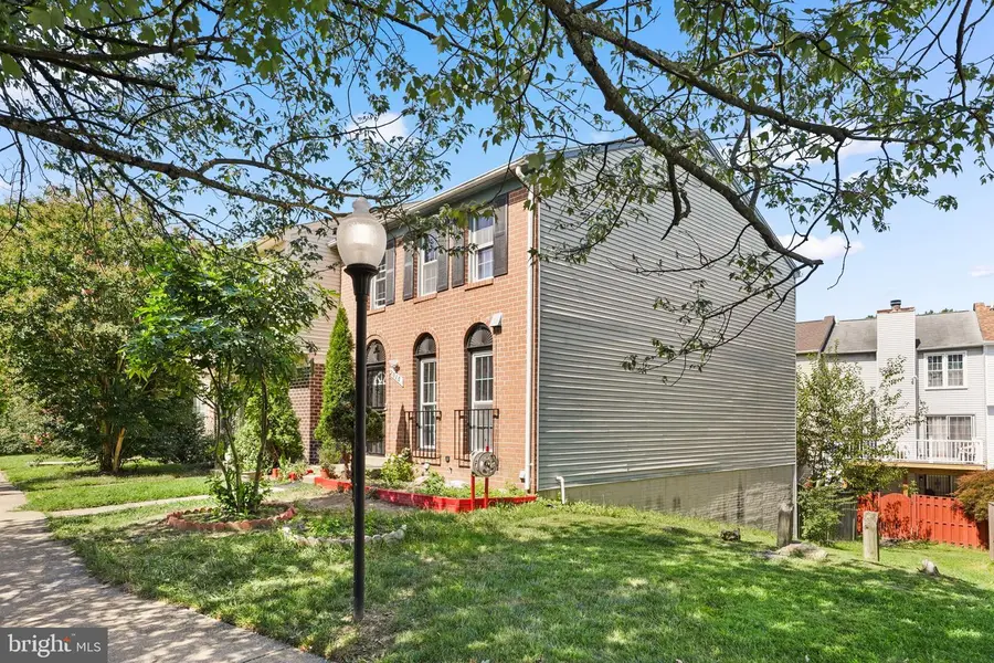 2015 Featherwood St, Silver Spring, MD 20904 - #2