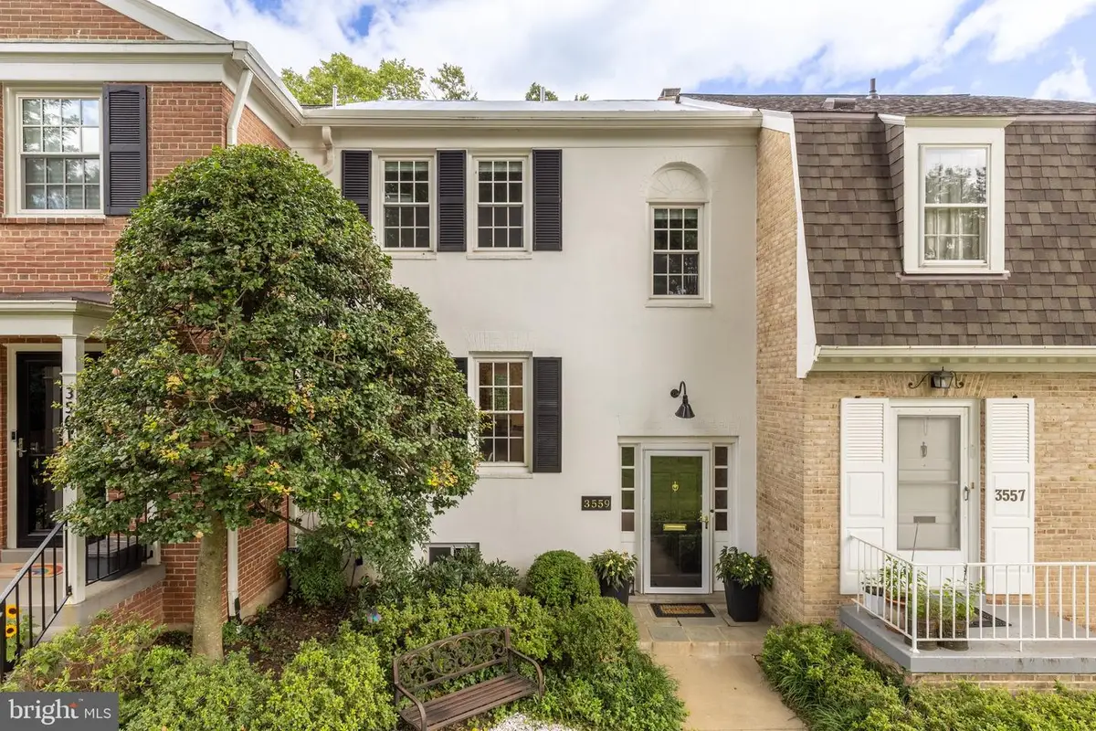 3559 Hamlet Pl, Chevy Chase, MD 20815 - #1