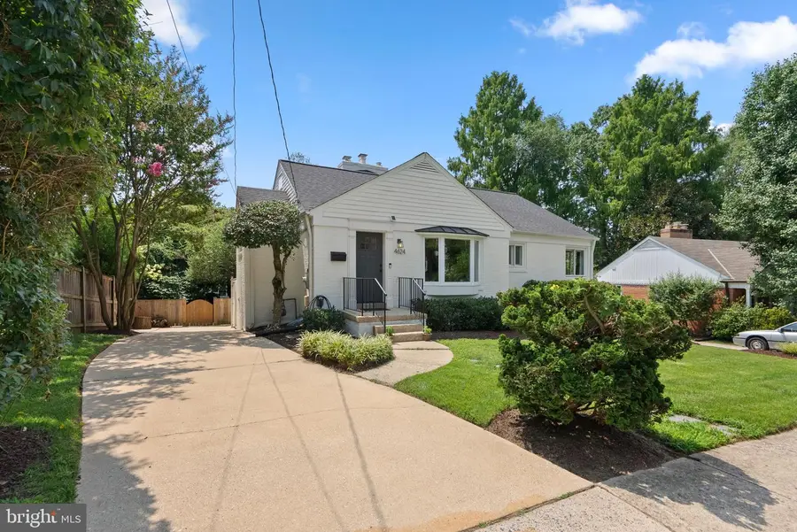 4624 Edgefield Rd, Bethesda, MD 20814 - #2