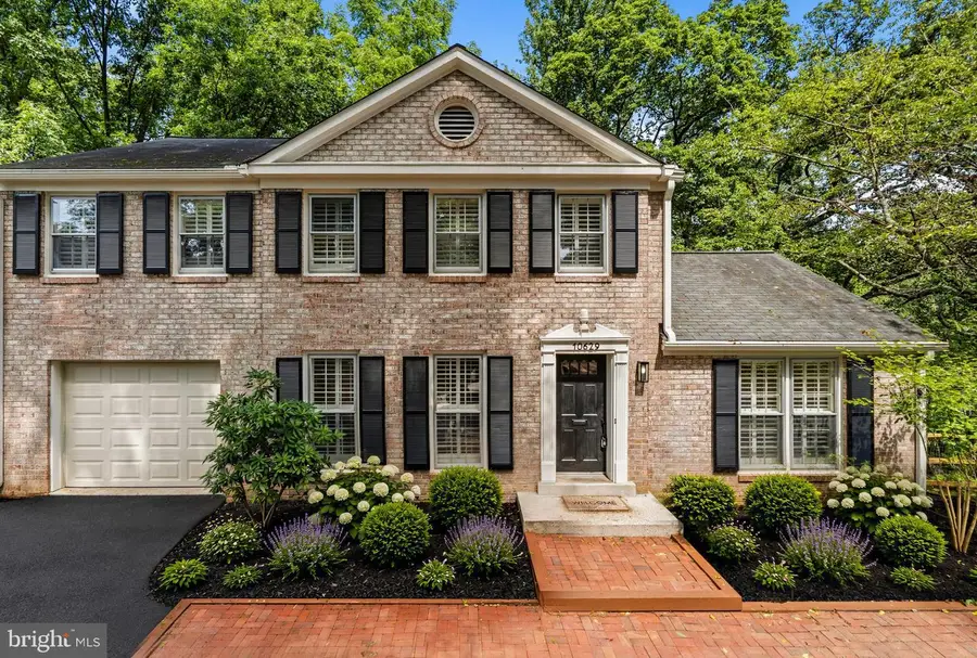 10629 Seneca Ridge Dr, Gaithersburg, MD 20886 - #2