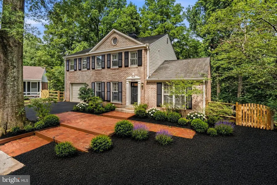 10629 Seneca Ridge Dr, Gaithersburg, MD 20886 - #3