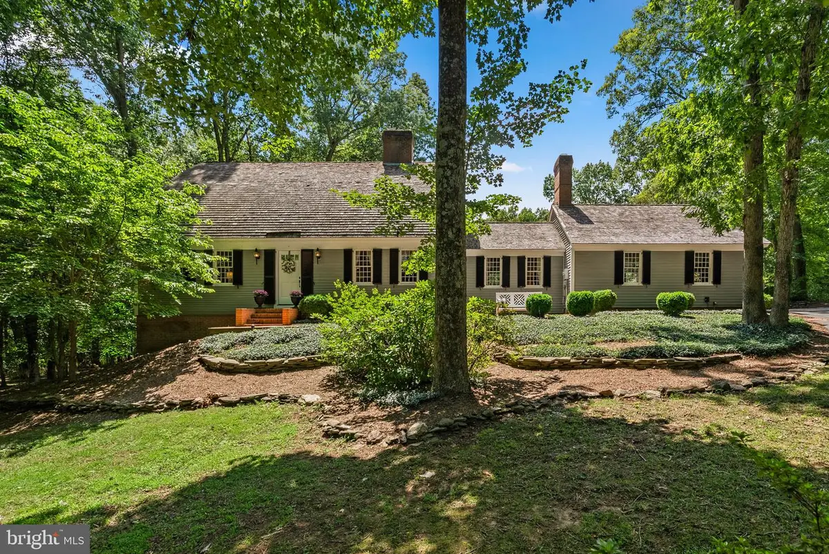 22524 Griffith Dr, Gaithersburg, MD 20882 - #1