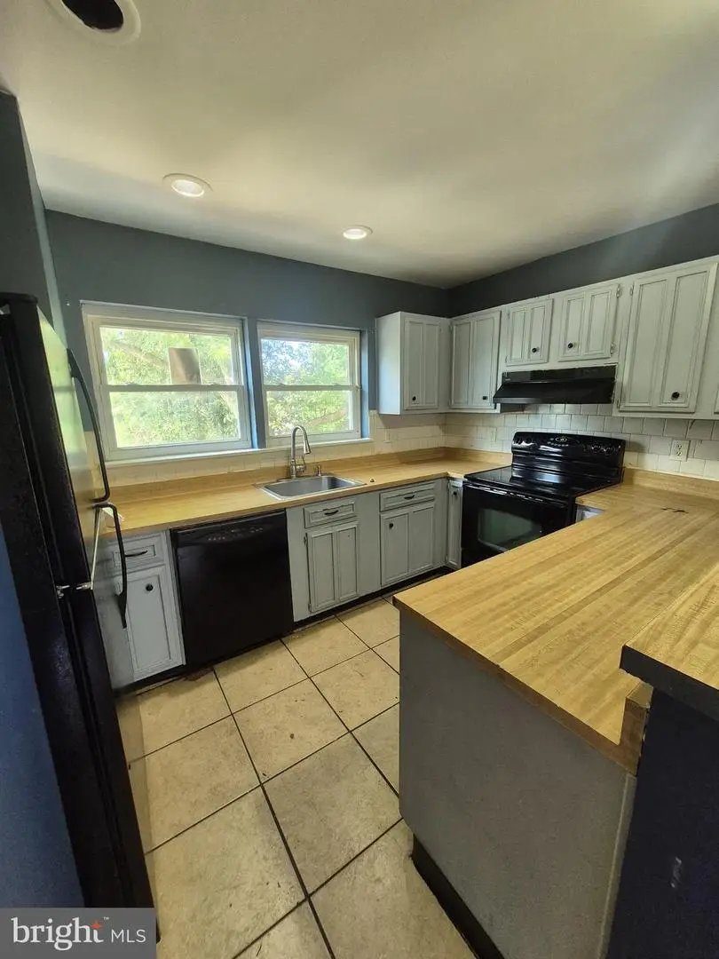 18800 Pine Ridge Ln #1-1, Germantown, MD 20874 - #2