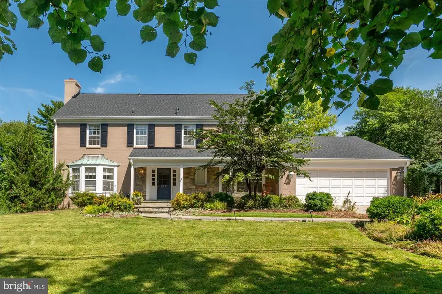 6717 Michaels Dr, Bethesda, MD 20817 - #2