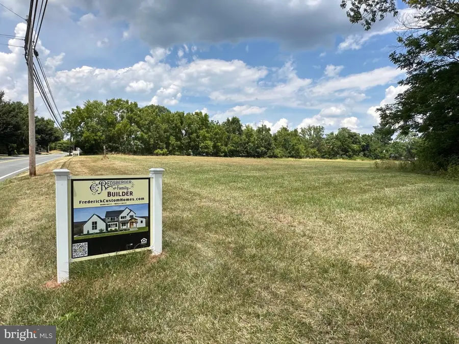 19509 Fisher Ave #lot 2, Poolesville, MD 20837 - #2