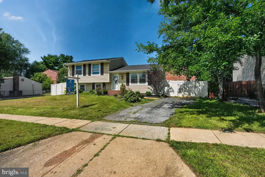 19200 Saint Johnsbury Ln, Germantown, MD 20876 - #2