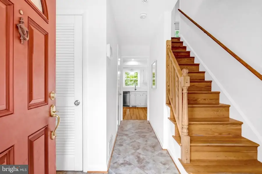4 Burket Ct, Silver Spring, MD 20910 - #3