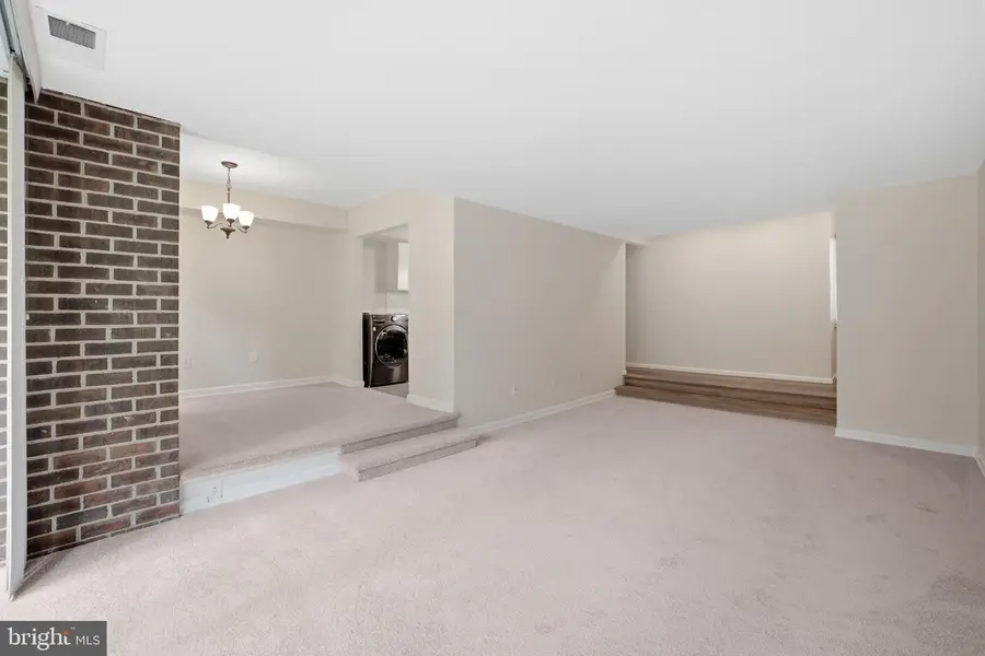 2005 Coleridge Dr #13-101, Silver Spring, MD 20902 - #3