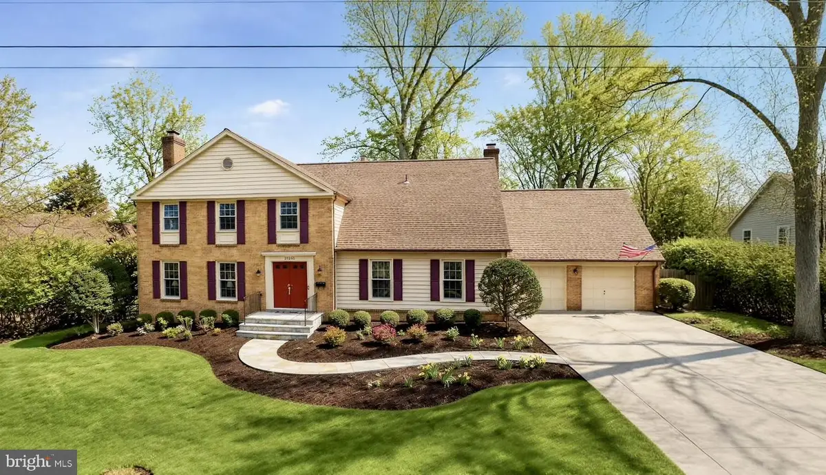 11209 Farmland Dr, Rockville, MD 20852 - #1