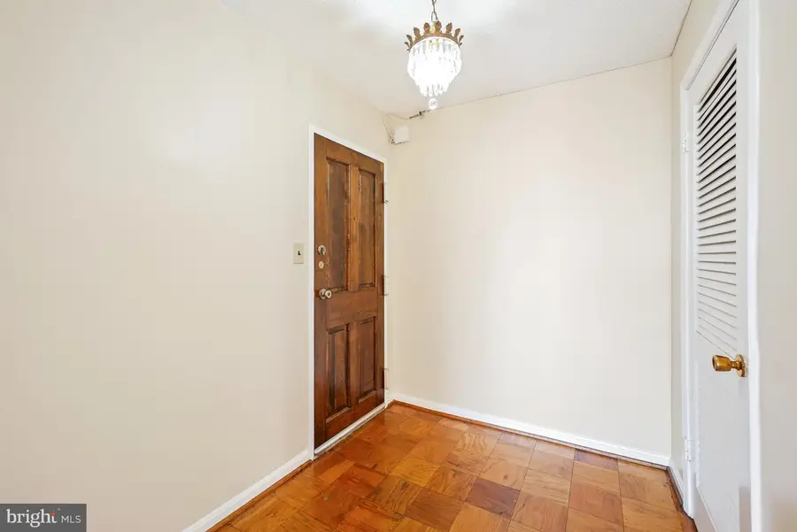 2100 Washington Ave #9-b, Silver Spring, MD 20910 - #2