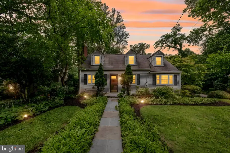 9920 Capitol View Ave, Silver Spring, MD 20910 - #2