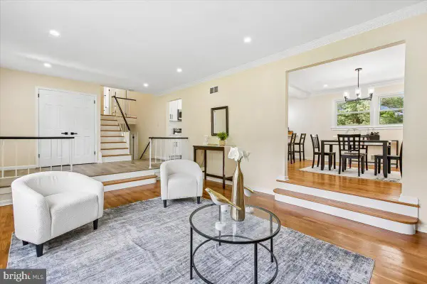 1705 Crestview Dr, POTOMAC, MD 20854
