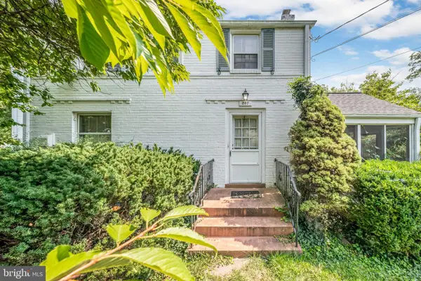 207 Lexington Dr, SILVER SPRING, MD 20901