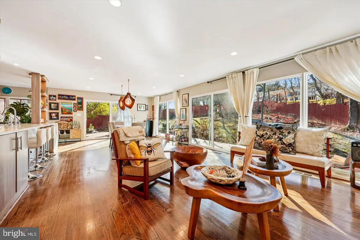7614 Carteret Rd, Bethesda, MD 20817 - #1