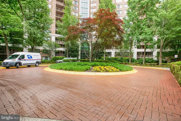 10101 Grosvenor #2006, NORTH BETHESDA, MD 20852