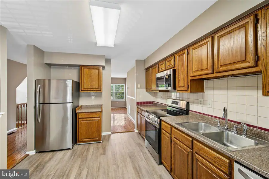 12407 Herrington Manor Dr, Silver Spring, MD 20904 - #3