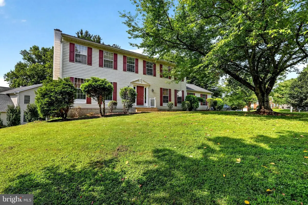 19319 Plummer Dr, Germantown, MD 20876 - #1