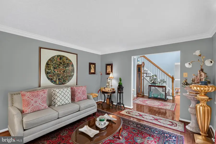 19319 Plummer Dr, Germantown, MD 20876 - #3