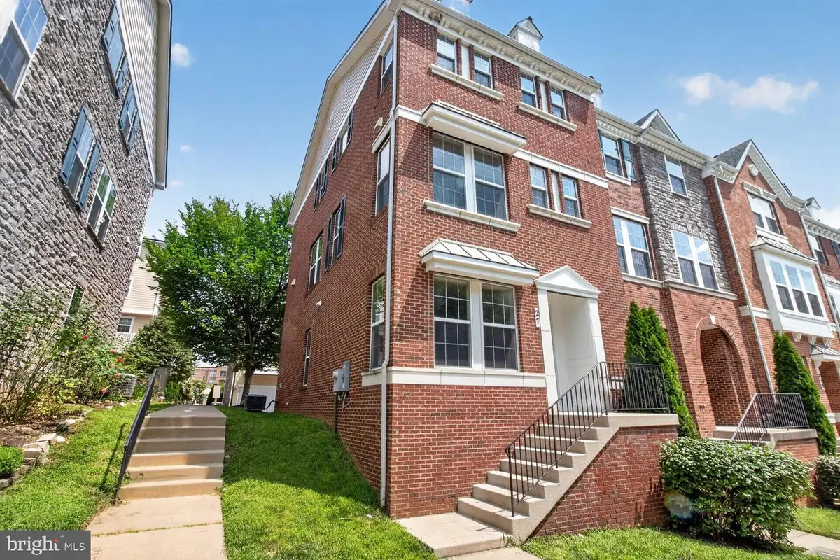 27 Fairbanks Dr, Gaithersburg, MD 20877 - #1