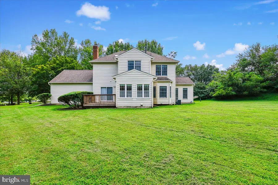 7341 Cliff Pine Dr, Gaithersburg, MD 20879 - #2