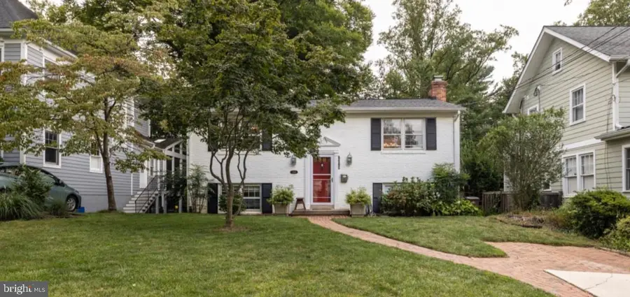7314 Delfield St, Chevy Chase, MD 20815 - #2